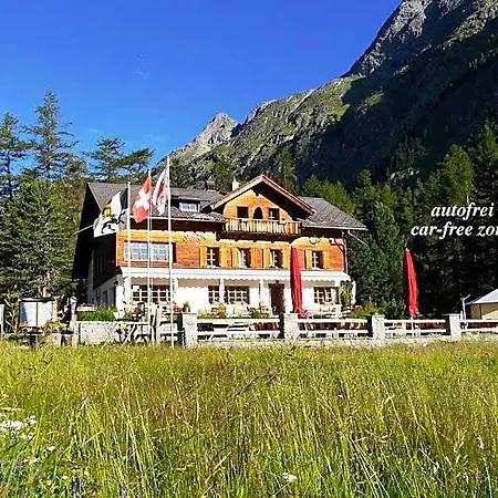 Hotel Spinas *